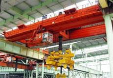 Carretera verda d'equips pont grua en el futur.jpg Green road of bridge crane equipment in the future.jpg