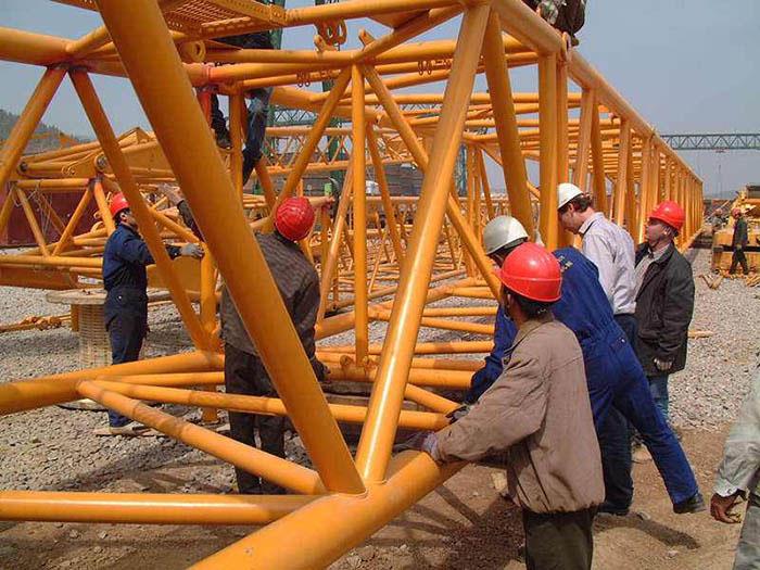 Les atencions s'han de pagar en la revisió de crane.jpg Attentions should be paid in the overhaul of crane.jpg