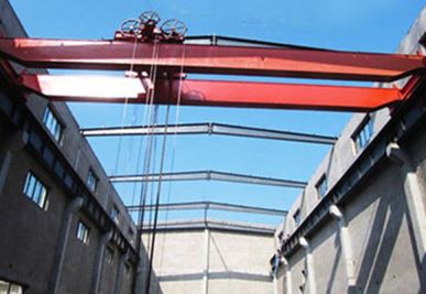 Grua superior amb doble engranatge manual